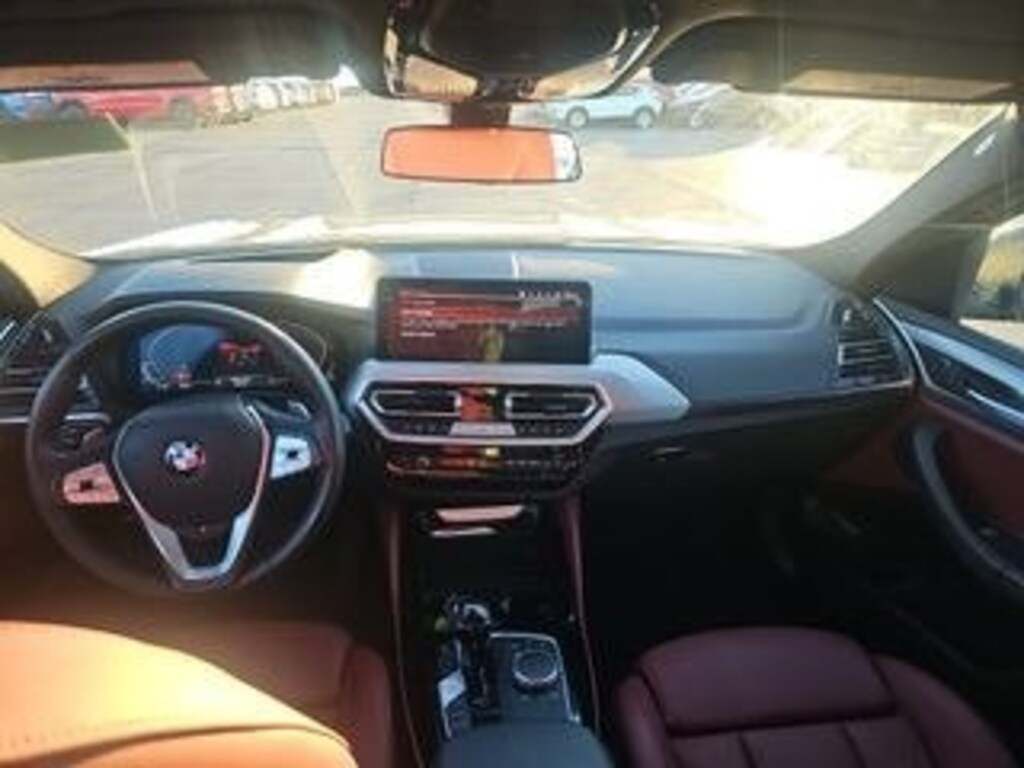Used 2025 BMW X4 xDrive30i/Premium Package/Tabora Red Leather/Parking Assistance Package/19" Y-Spoke Ferric Grey 693 Wh/Ambient Lighting SUV