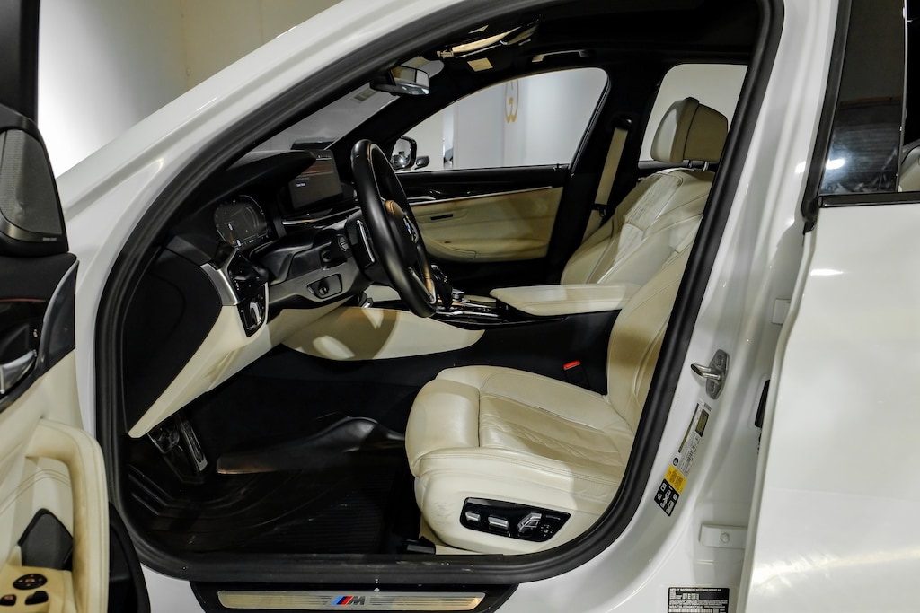 Used 2022 BMW 540i xDrive M Sport Package/Premium Package/Ivory White Nappa Leather/20" M Wheels 846M w/perf. rft Sedan