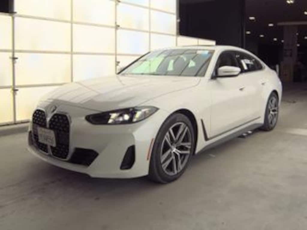 Used 2025 BMW 430i xDrive Premium Package/Tacora Red/Harman Kardon surround sound system/18" Double-spoke Bi-color Alloy Wheels Gran Coupe