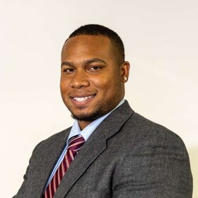 Staff member Isidro Matos from ID_190117d910e2