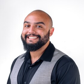 Staff member Keynan Scheurich from ID_190117d910e2