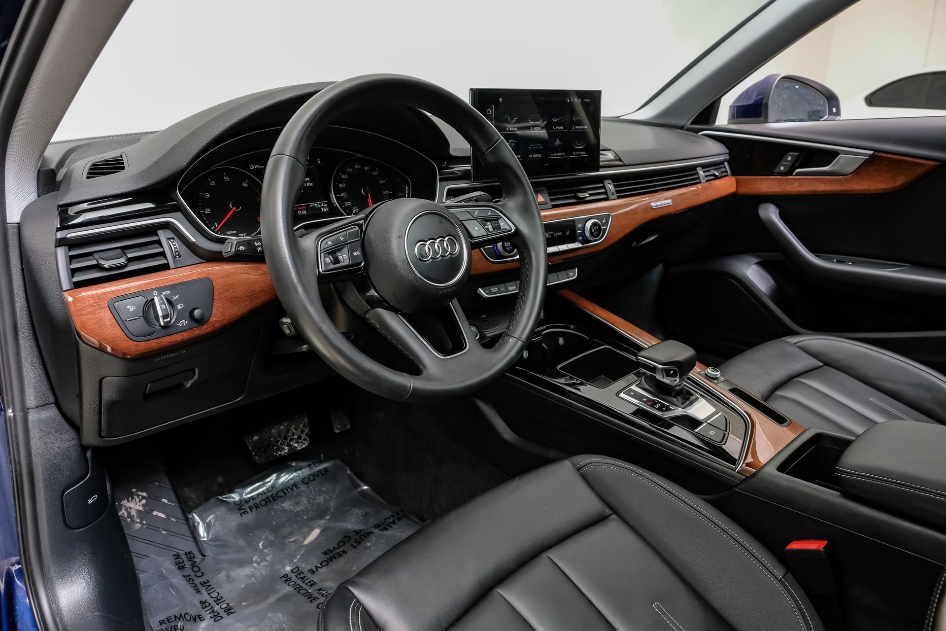 2022 Audi A4 40 Premium photo 2