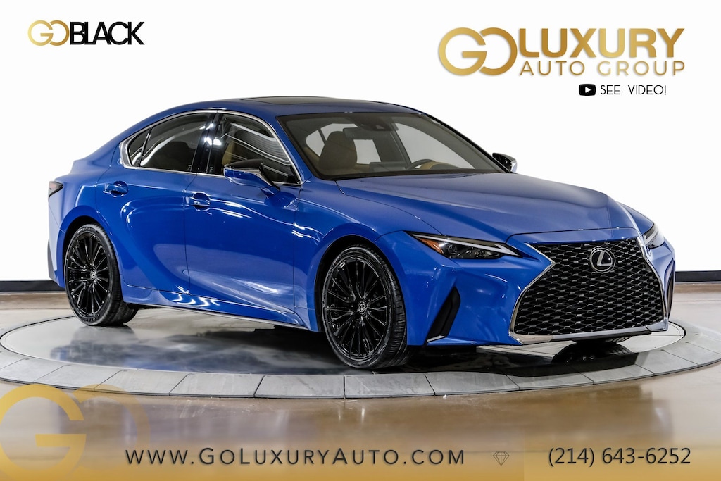 Used 2023 Lexus IS 300 Premium Package/Intuitive Parking Assist with Auto Braking/19" Alloy Wheels/Heated & Ventilated Front Sedan