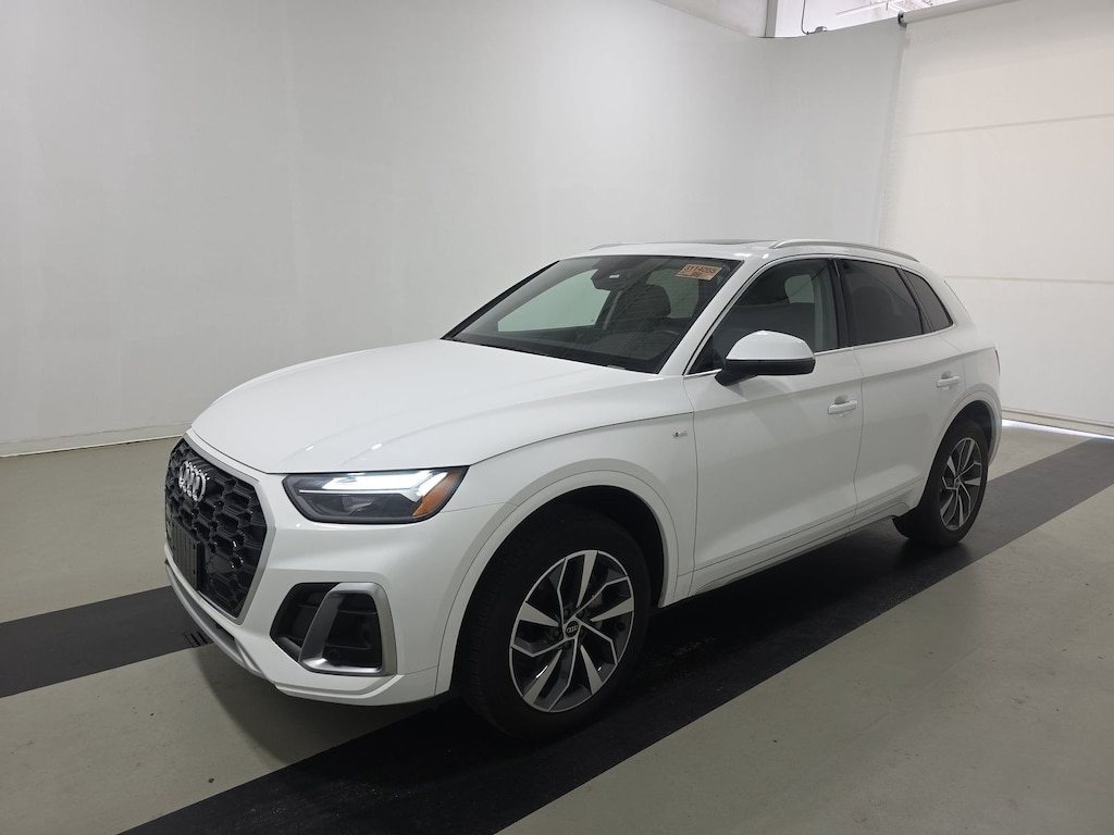 Used 2023 Audi Q5 45 S line Premium Plus Package/Navigation Package/Warm Weather Package SUV