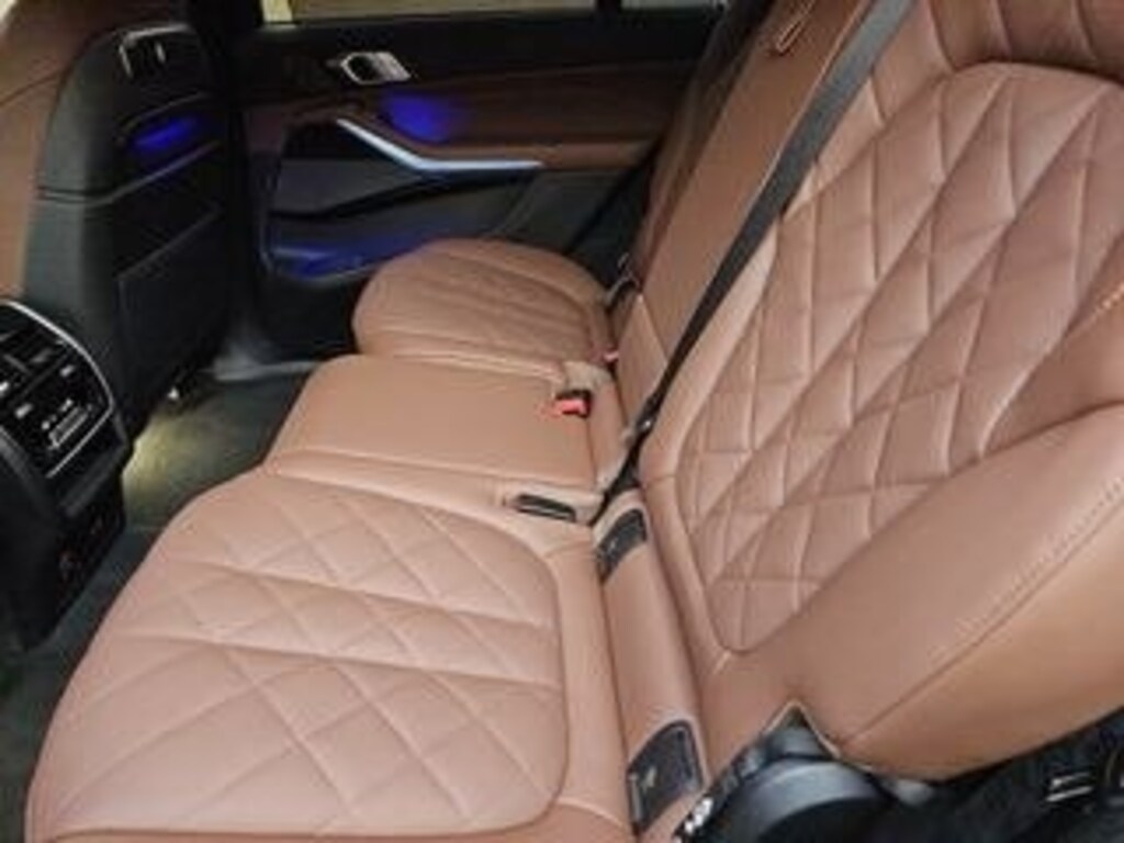 Used 2024 BMW X7 xDrive40i M Sport Package/Premium Package/Parking Assistance package/21x9.5 Double Spoke Bi Color Wheels SUV