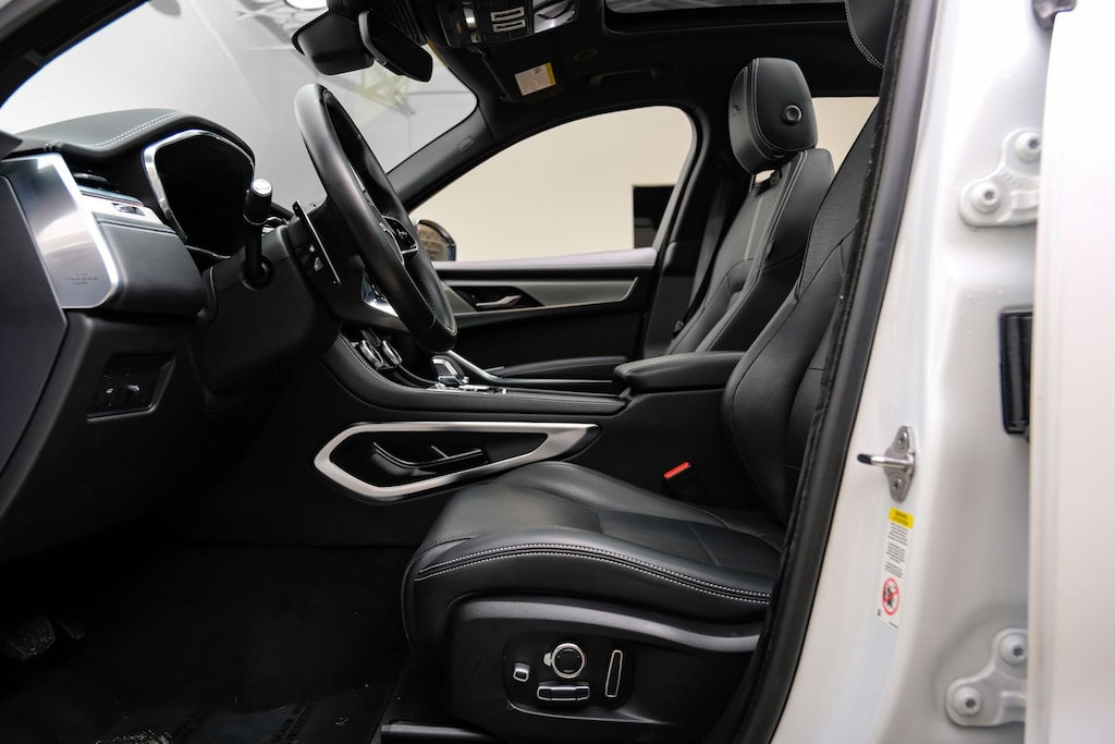 Used 2024 Jaguar F-PACE P250 R-Dynamic S/18-Way D&P Mem Htd&Vntd Mass/Premium Interior Protection Pack/20" Style 1067 Gloss Black SUV