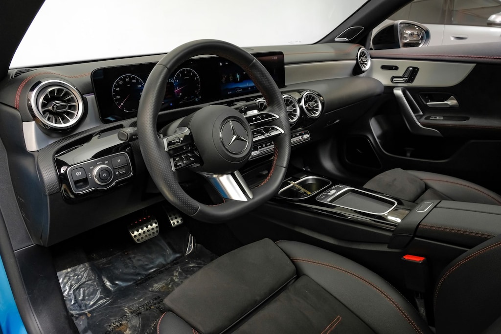 Used 2025 Mercedes-Benz CLA 250 AMG Line Package/Burmester® Surround Sound System/18" AMG Twin 5-Spoke Wheels w/ Black Accents Coupe