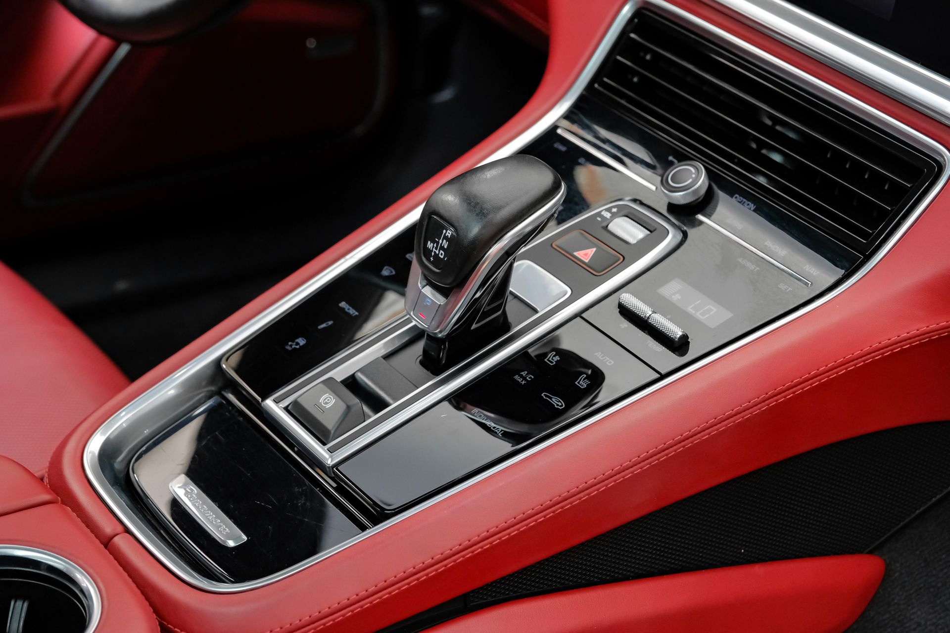 2023 Porsche Panamera Platinum Edition - Photo 29