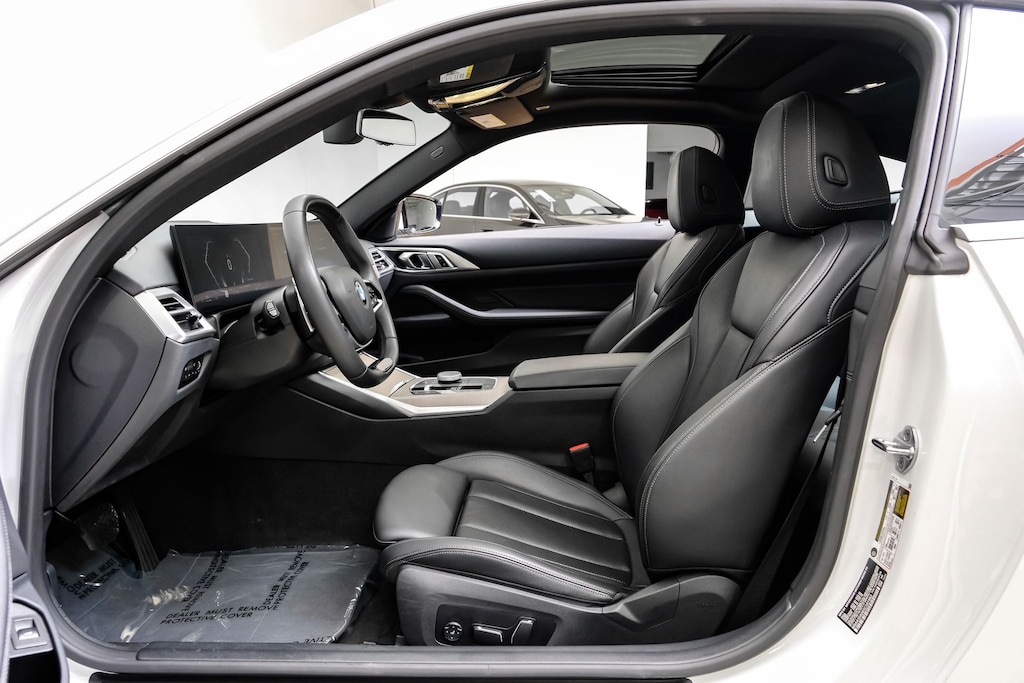 Used 2025 BMW 430i Premium Package/ Heated front seats/18" V-Spoke Bicolor 780 Wheels Coupe