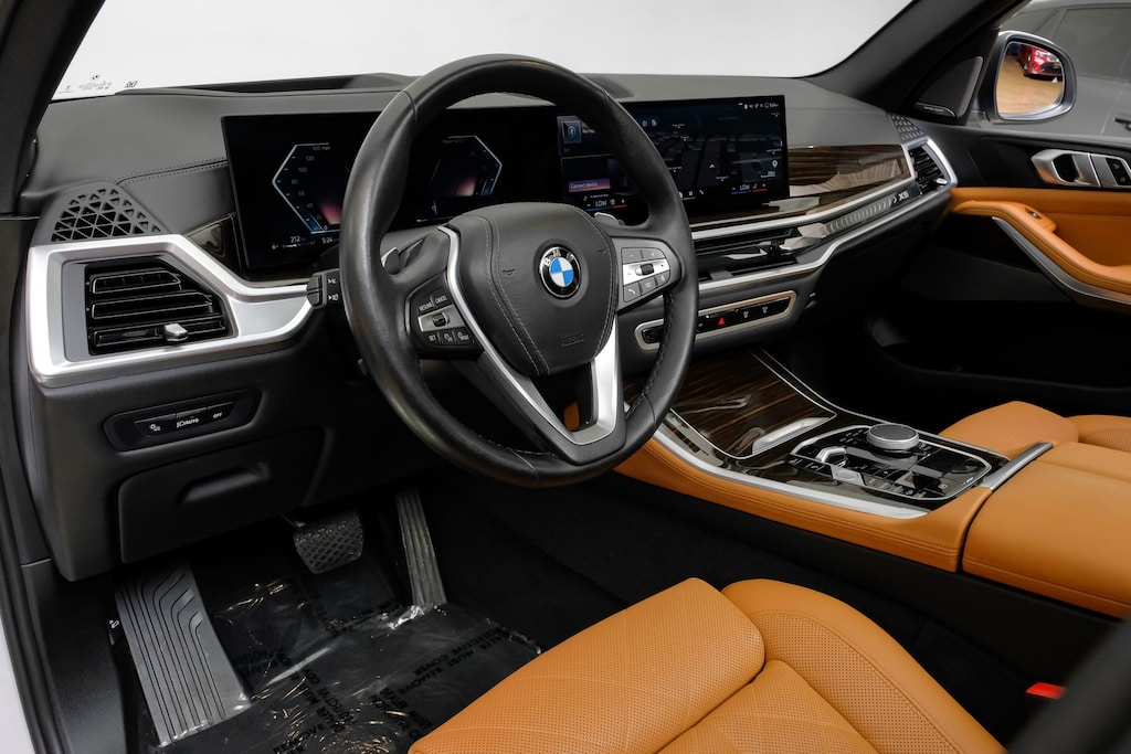 Used 2024 BMW X5 xDrive40i Premium Package/Cognac Sensafin/Parking Assistance Package/Multi-contour seats/20" V-Spoke 738 Wheels with Al SUV