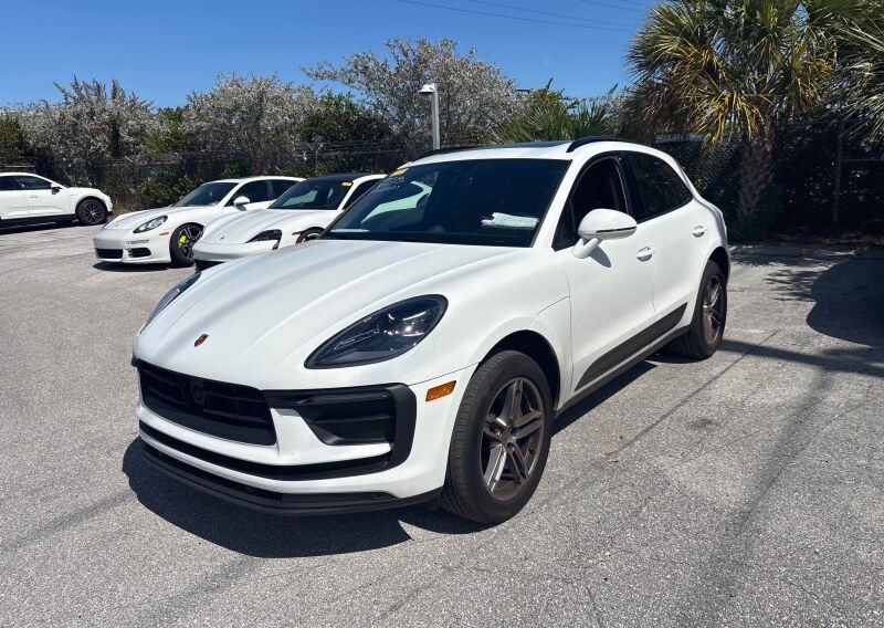 2023 Porsche Macan T