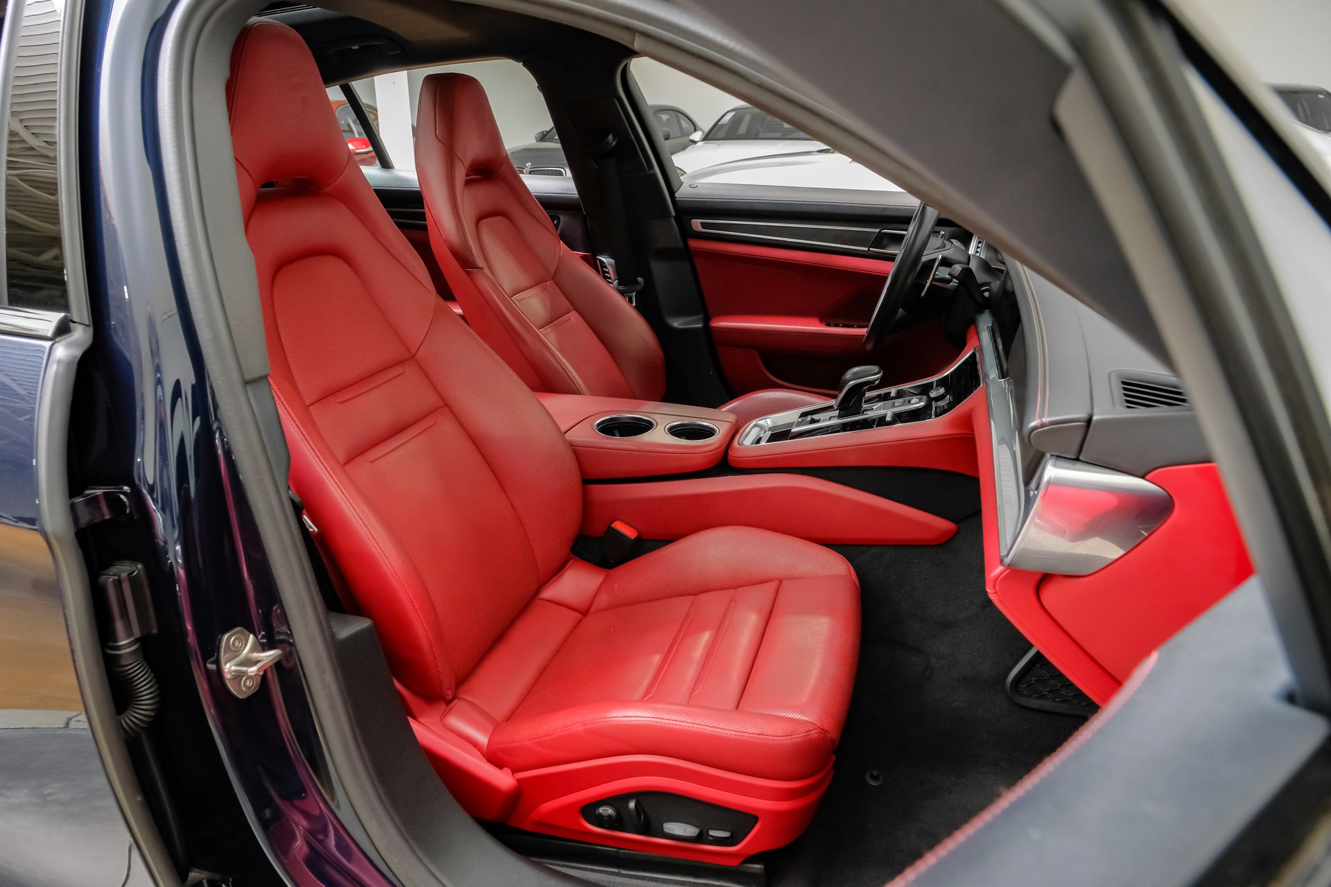 2023 Porsche Panamera Platinum Edition - Photo 37