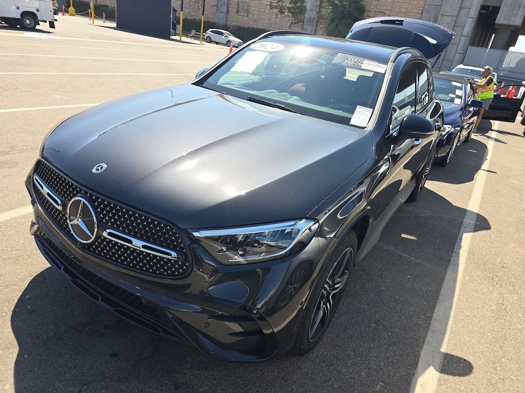 Used 2024 Mercedes-Benz GLC 300 AMG Line Package/AMG Power Red/Black Leather/Night Package/20” AMG 5-Spoke Wheels w/ Black Accents SUV