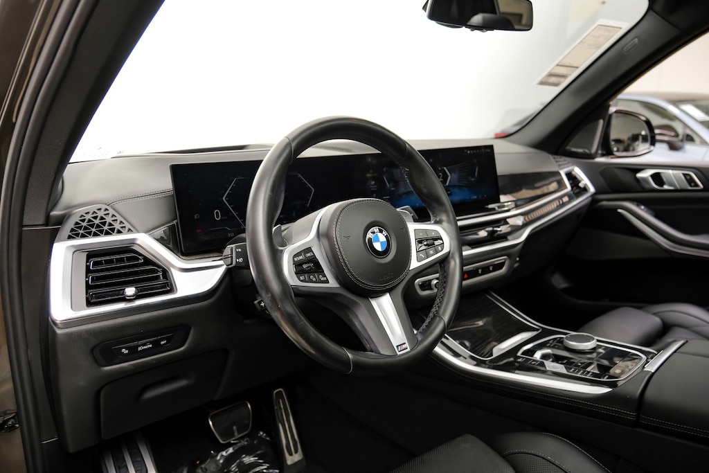 Used 2024 BMW X5 sDrive40i M Sport Package/Premium Package/Harman Kardon Surround Sound System/22 in. M Dual-Spoke Black 742M Wheel SUV