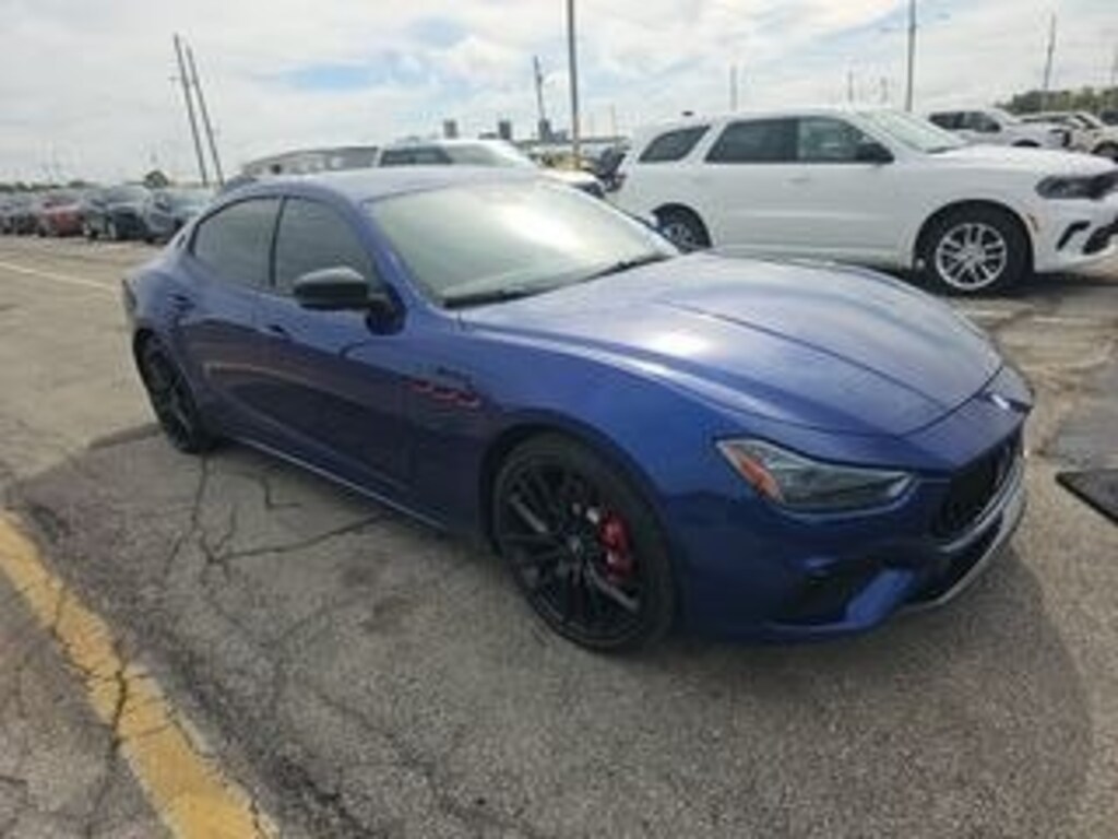 Used 2022 Maserati Ghibli Modena Q4 Sportivo Package/Nerissimo Package/ Comfort and Convenience Package/21" Gloss Black Forged Titano Wheels Sedan