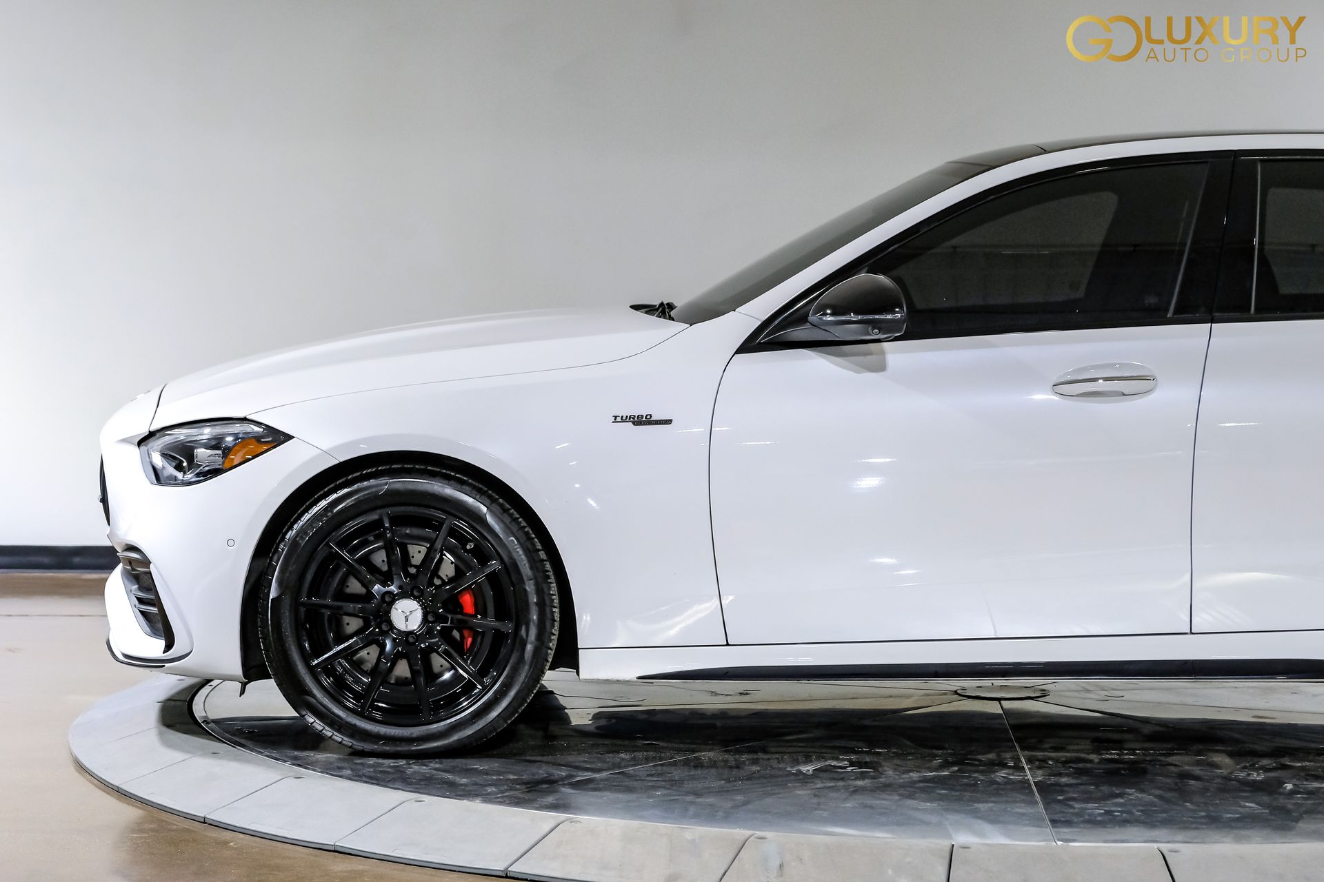 2025 Mercedes-Benz C-Class Sedan AMG C43 - Photo 14