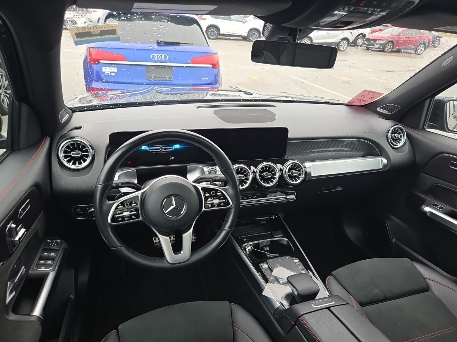 2023 Mercedes Benz GLB 250 4MATIC AMG photo 2