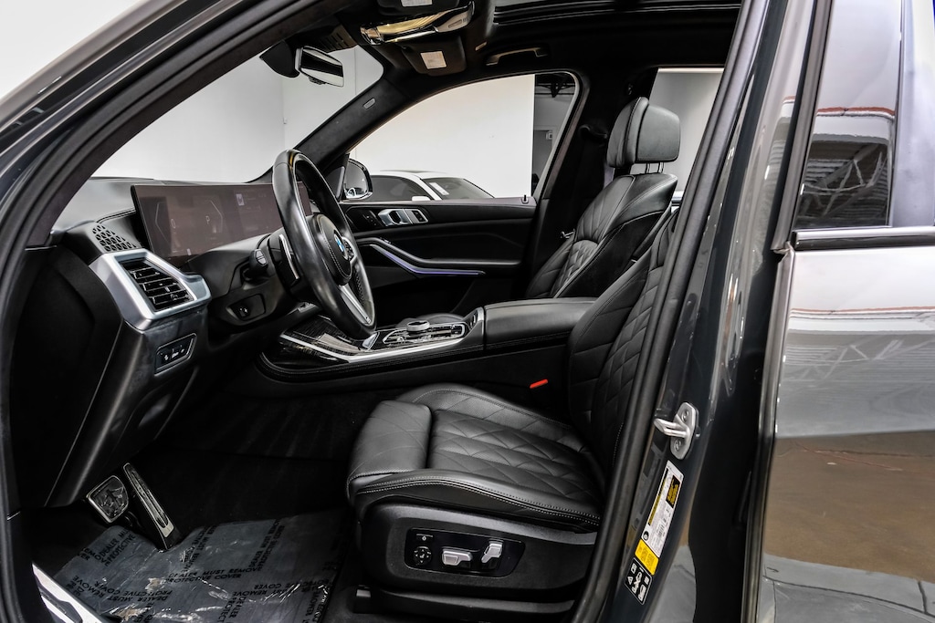 Used 2024 BMW X7 xDrive40i M Sport Package Pro/Second-Row Captain's Chairs/Premium Package/Parking Assistance Package/Driving Assistance Pro Pkg/ SUV