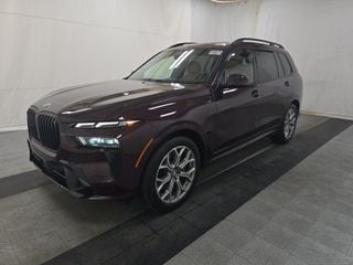 2024 BMW X7 40i's photo