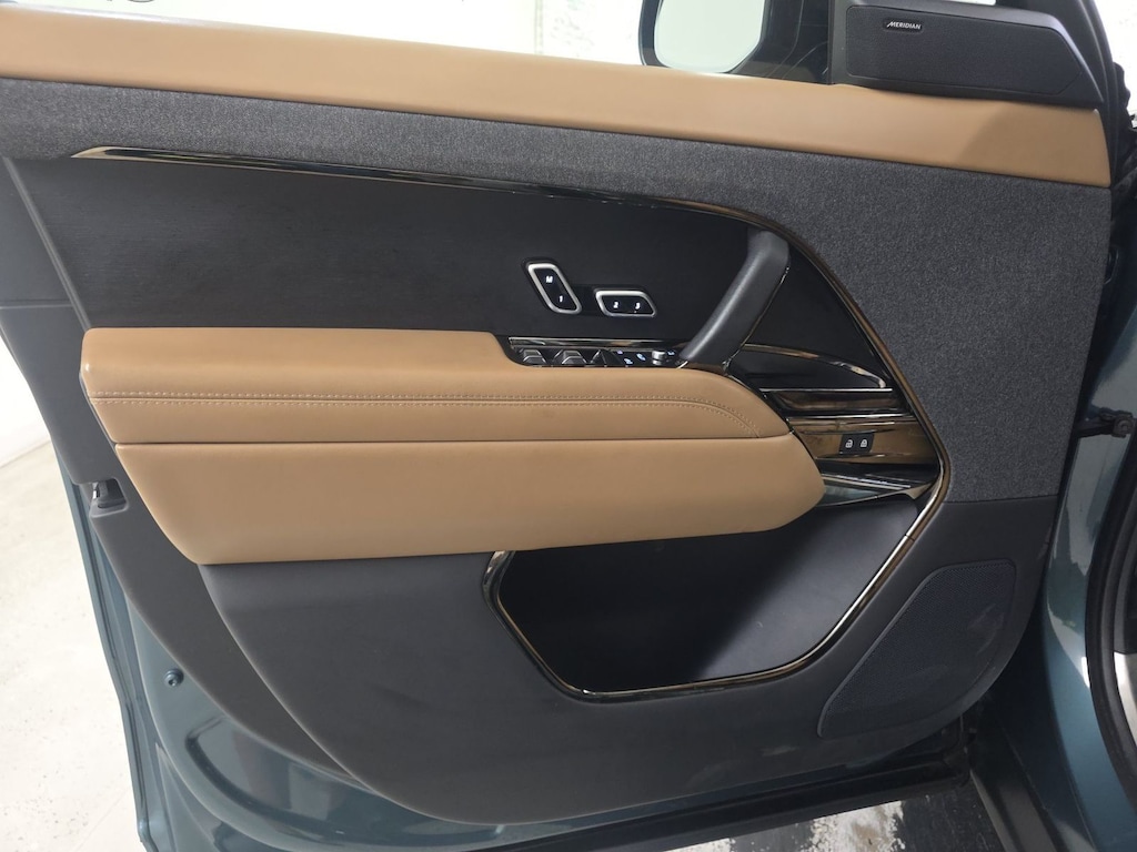 Used 2023 Land Rover Range Rover Sport SE Package/Park Assist/Black Contrast Roof/Caraway perforated Windsor lea/22" Style 5127 Satin Dark Grey SUV