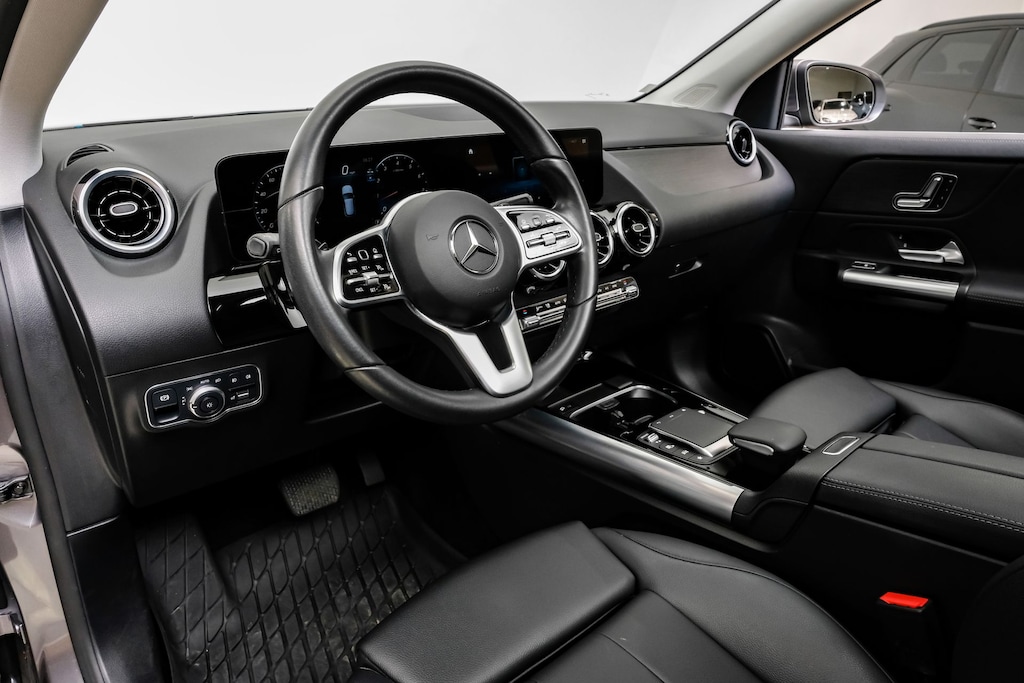 Used 2023 Mercedes-Benz GLA 250 Premium Package/Parking Assistance Package/19" 10-Spoke Alloy Wheels SUV