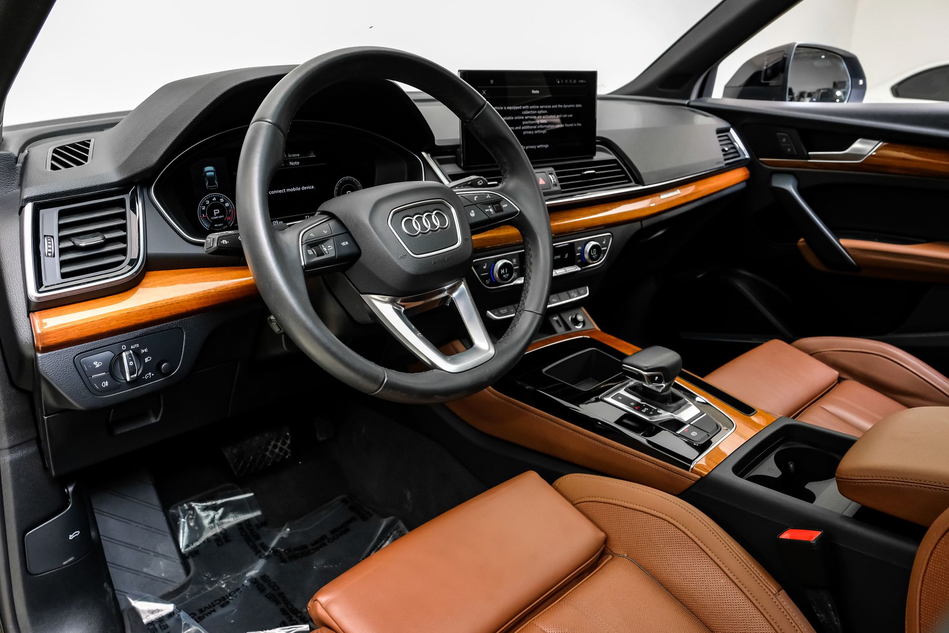 2023 Audi Q5 45 S line Premium photo 2