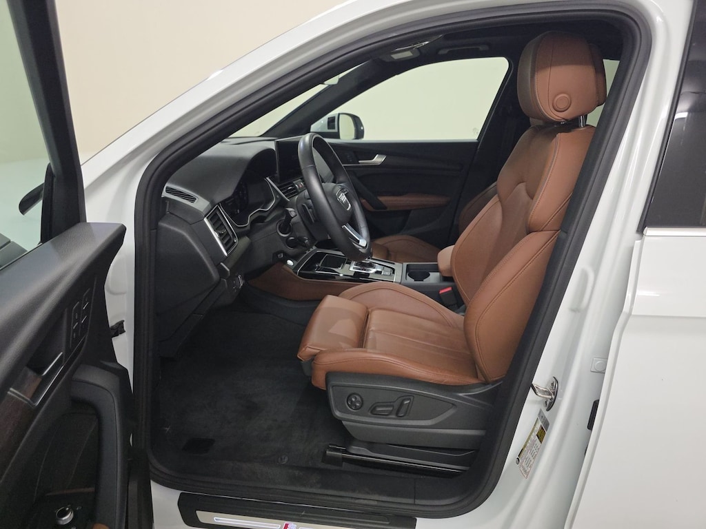 Used 2025 Audi Q5 45 S line Premium Plus Package/Okapi Brown W Granite Gray Stiching/Trailer Hitch/20''5 Am Design Wheels W All Season Tires SUV