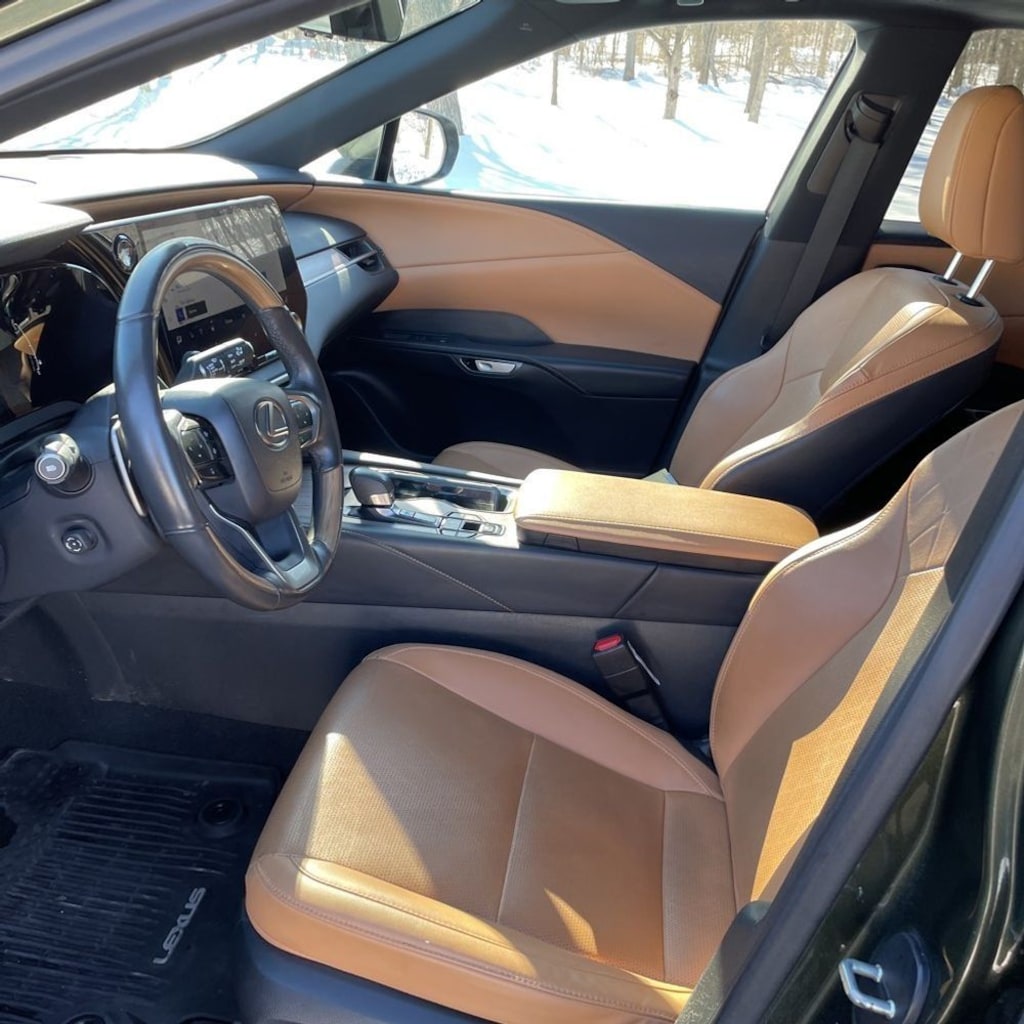 Used 2023 Lexus RX 350 Premium +AWD/Cold Area Package/Head-Up Display/Digital Rearview Mirror SUV