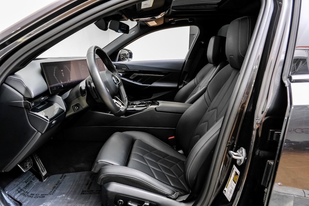 Used 2024 BMW 530i M Sport Package Pro/ Premium Package/ Parking Assistant Plus/ 20" M Aero Bicolor Black/Grey Sedan