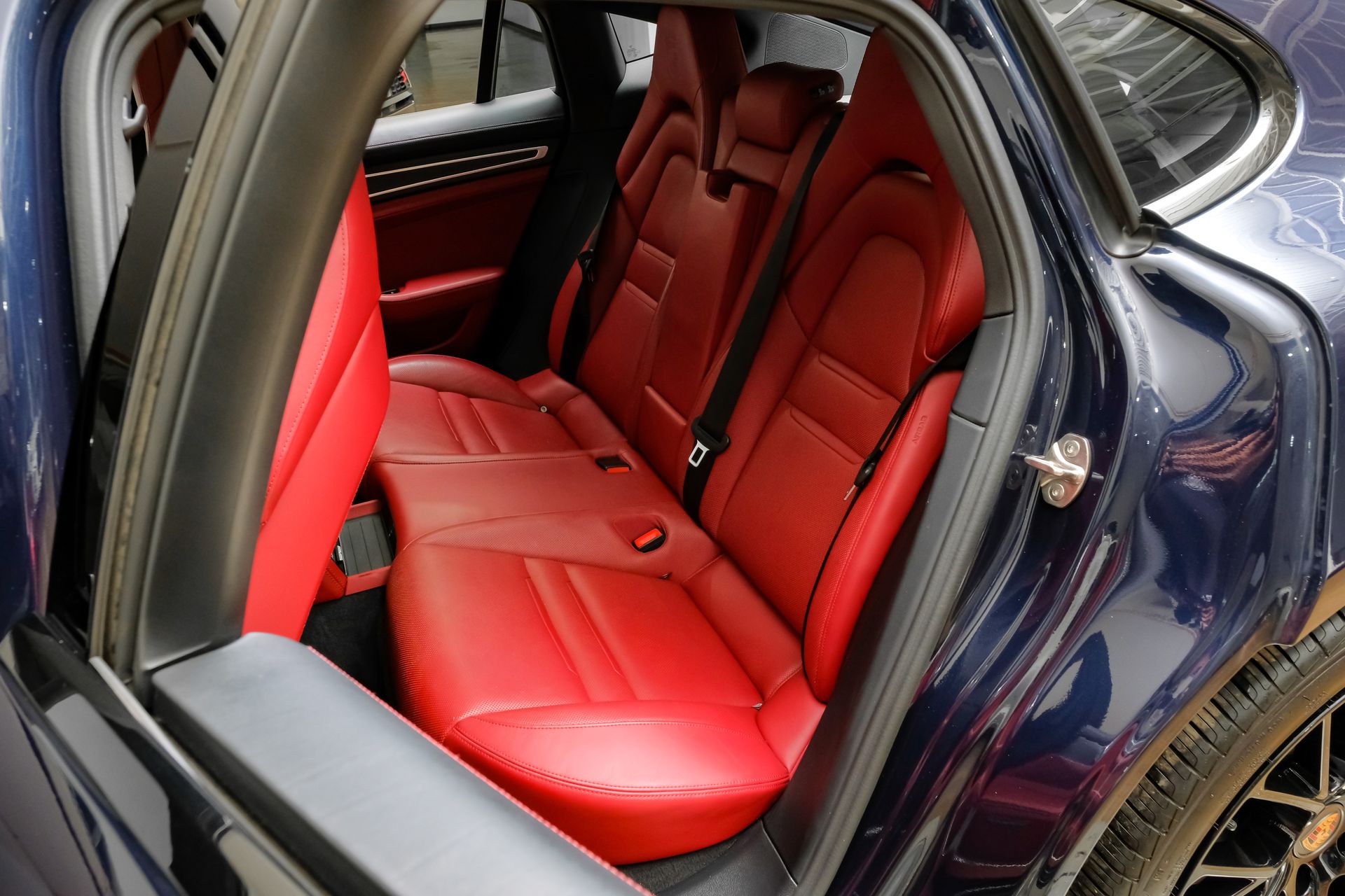 2023 Porsche Panamera Platinum Edition - Photo 42