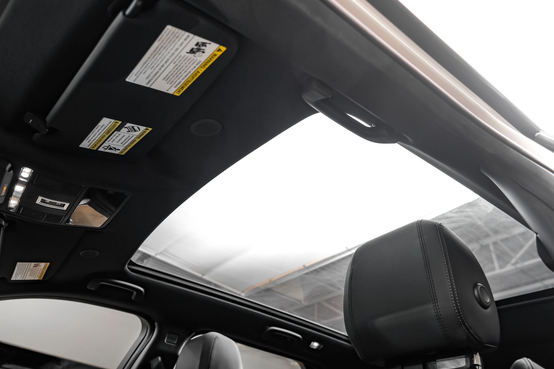 2024 Land Rover Discovery Sport Dynamic SE - Photo 6