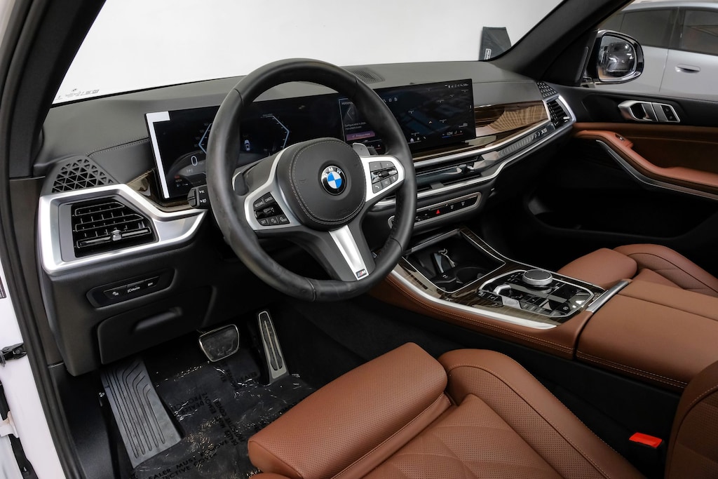 Used 2026 BMW X5 sDrive40i M Sport Package/ Coffee/Parking Assistance Package/21 in. M Y-Spoke Bi-Color SUV