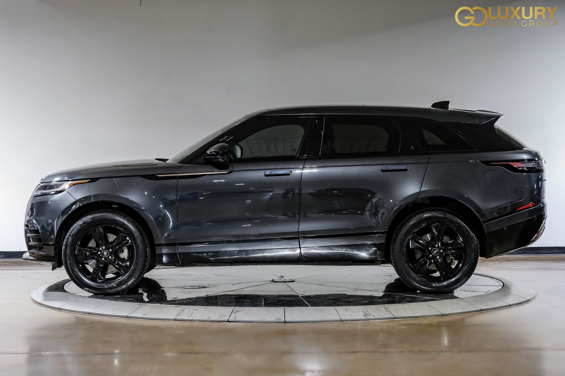 2024 Land Rover Range Rover Velar Dynamic SE - Photo 13