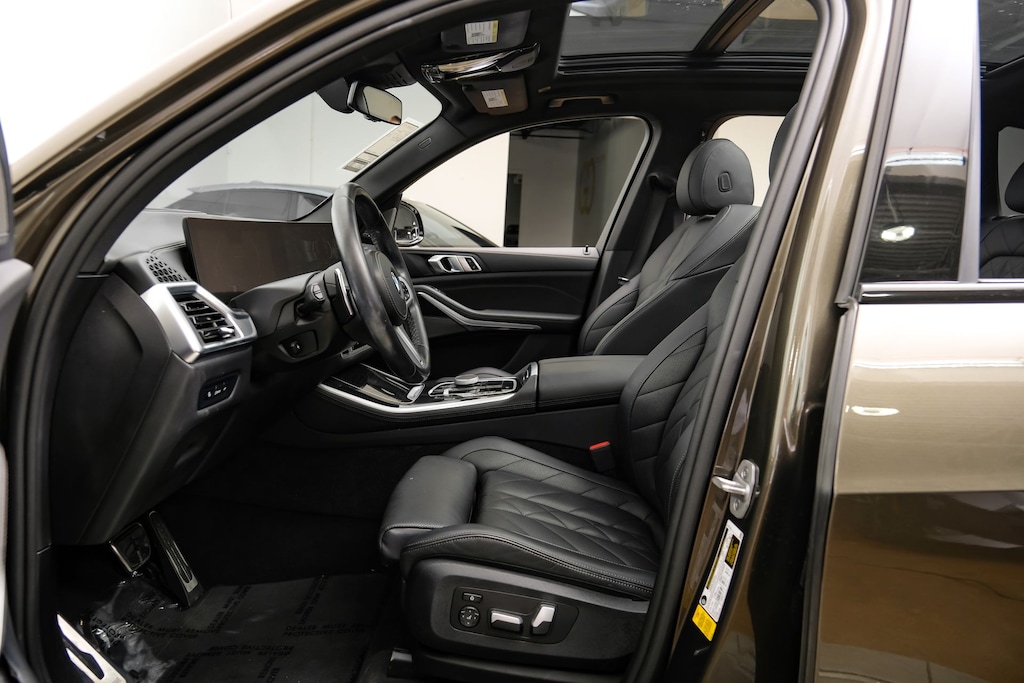 Used 2024 BMW X5 sDrive40i M Sport Package/Premium Package/Harman Kardon Surround Sound System/22 in. M Dual-Spoke Black 742M Wheel SUV