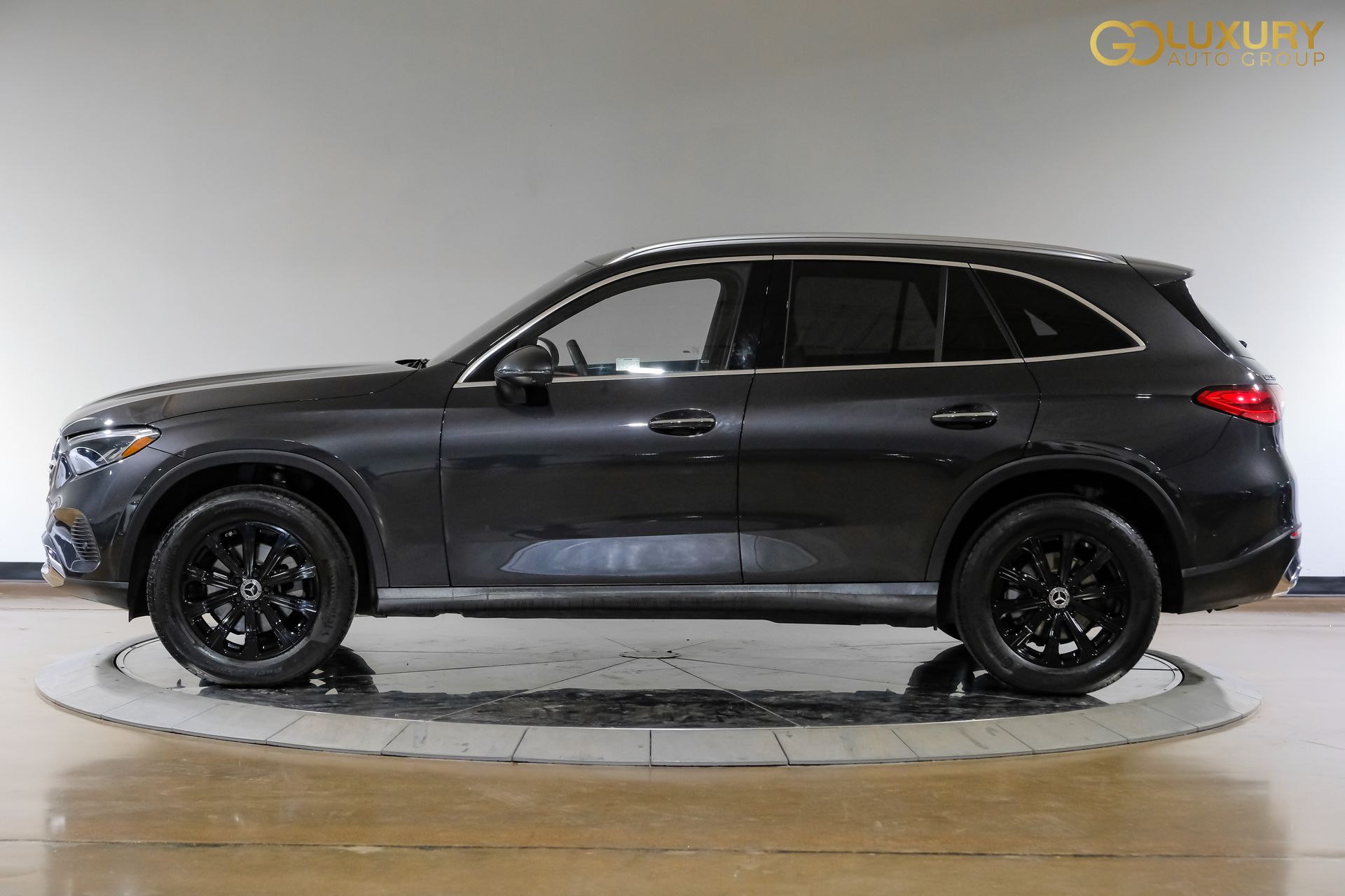 2025 Mercedes-Benz GLC Base - Photo 13