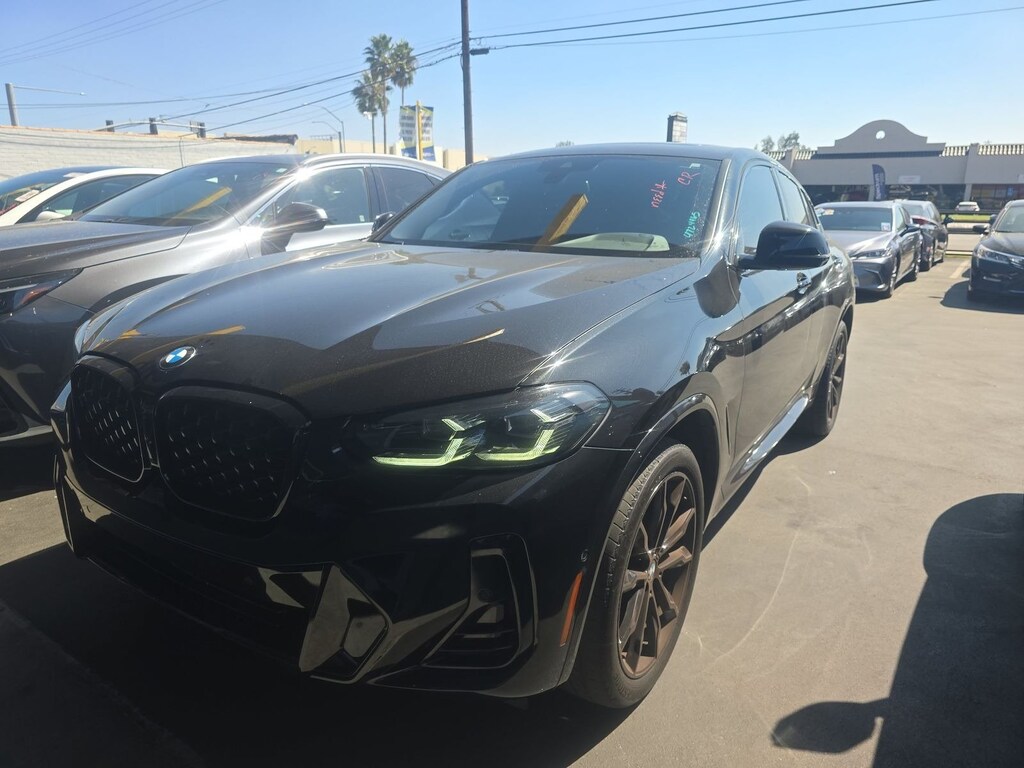 Used 2024 BMW X4 xDrive30i M Sport Package/Convenience Package/Parking Assistance Package/Shadowline Package SUV