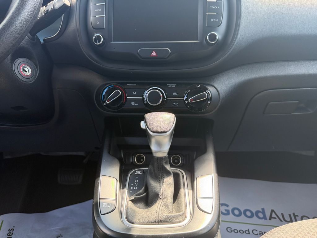 2025 Kia Soul LX - Photo 20
