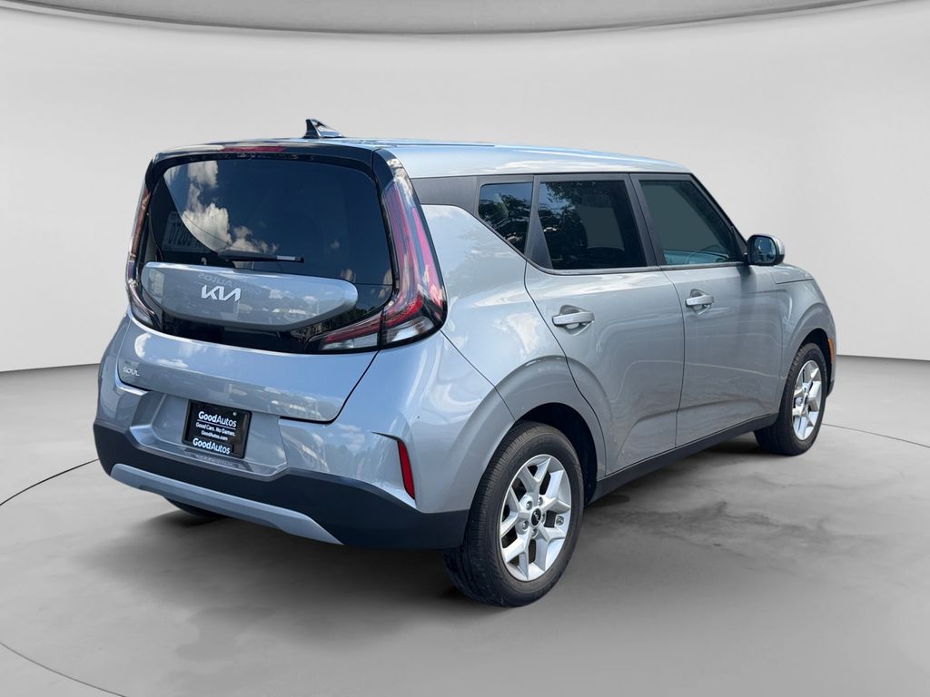 2025 Kia Soul LX - Photo 9