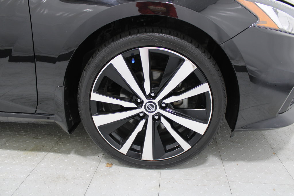 Used 2022 Nissan Altima 2.5 SR Sedan