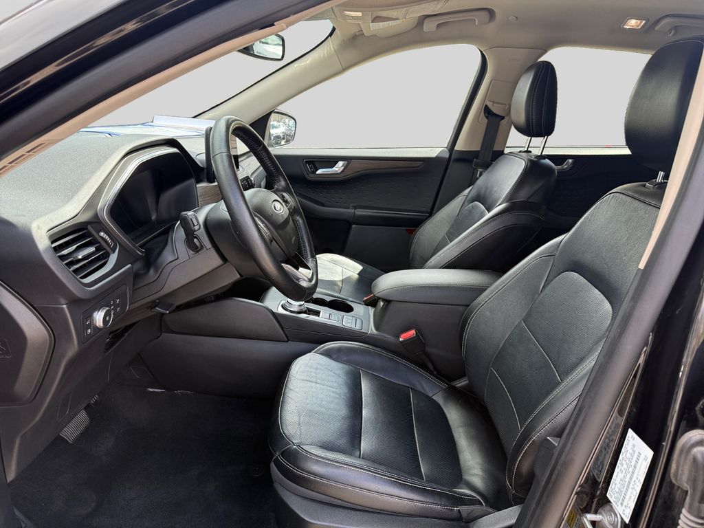 2020 Ford Escape Titanium - Photo 15