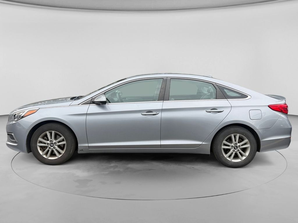 Used 2017 Hyundai Sonata SE Sedan