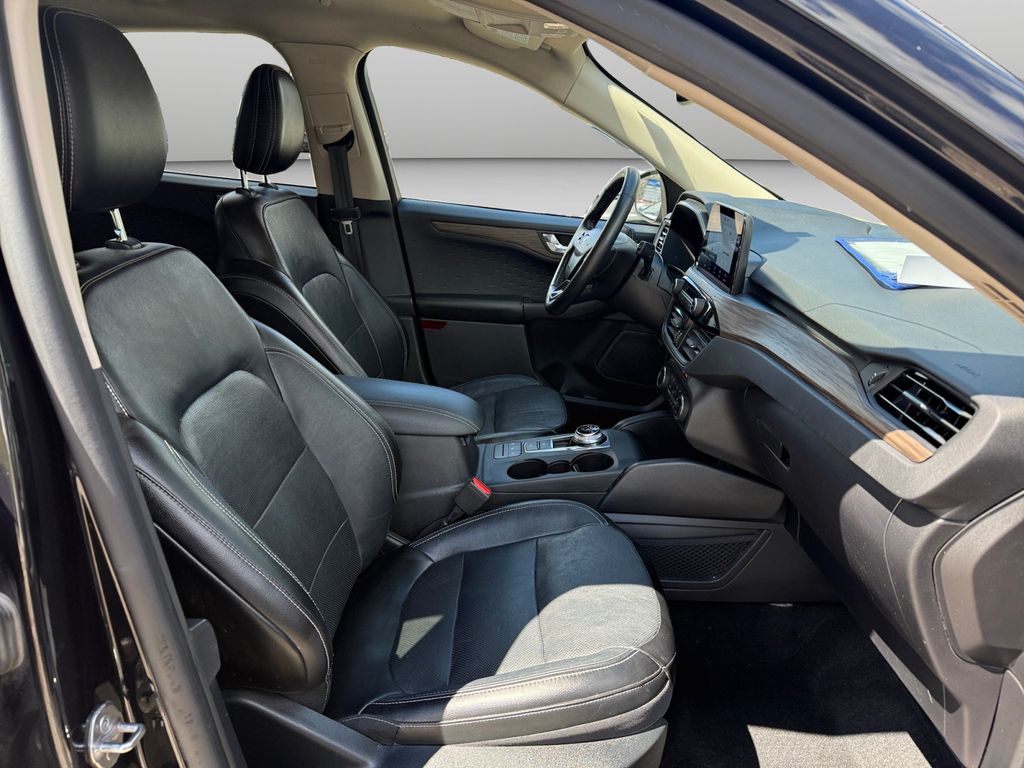 2020 Ford Escape Titanium - Photo 21