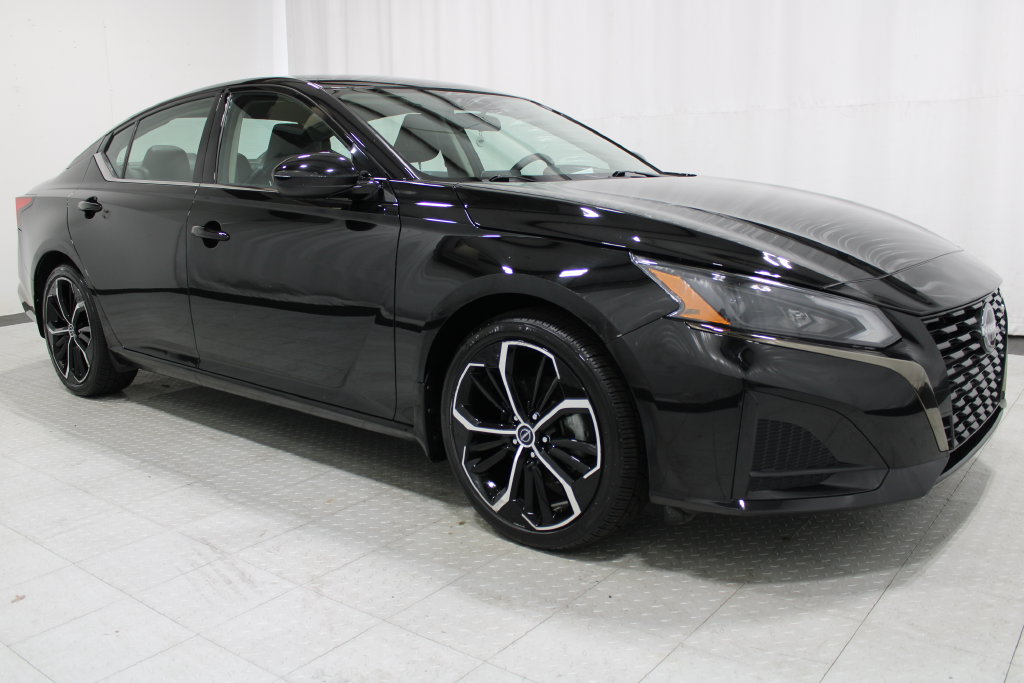 Used 2023 Nissan Altima 2.5 SR Sedan