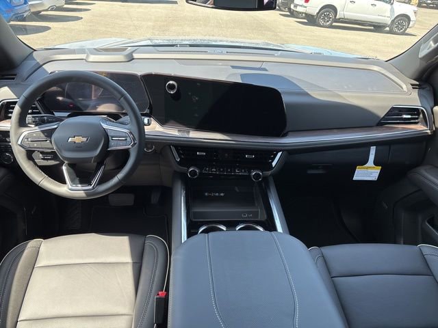 2026 Chevrolet Suburban Premier - Photo 10