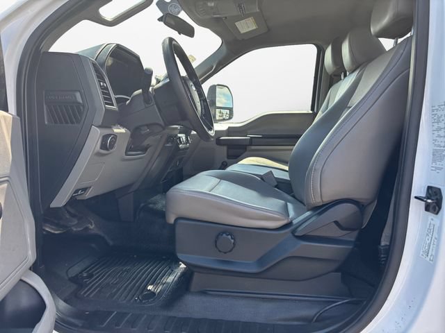 2019 Ford F-550 Super Duty Chassis Cab XL - Photo 9