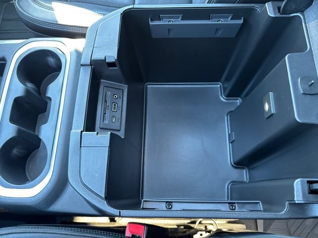 2022 Chevrolet Silverado 3500HD High Country - Photo 26