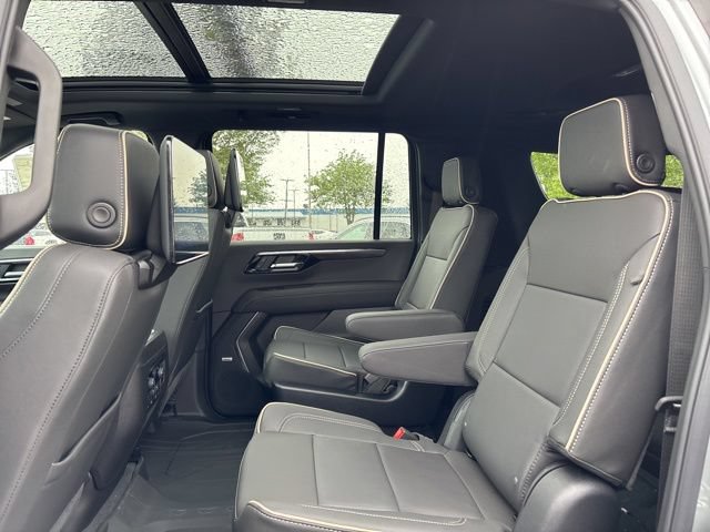 2026 Chevrolet Suburban Premier - Photo 39
