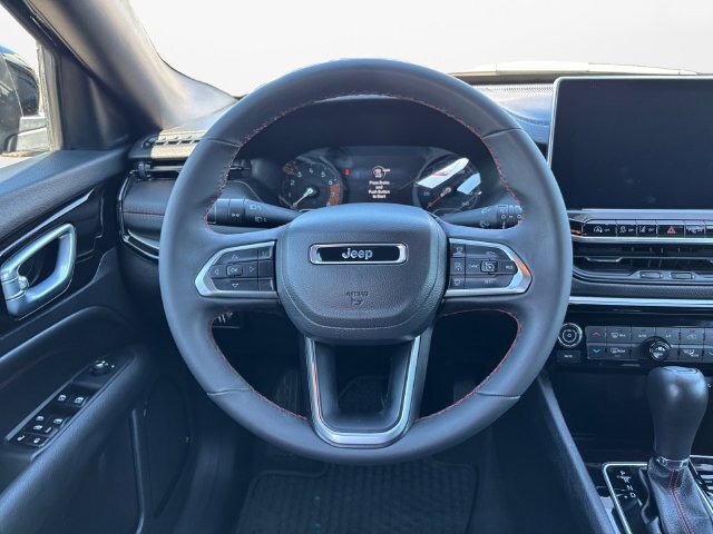 2024 Jeep Compass Trailhawk - Photo 12