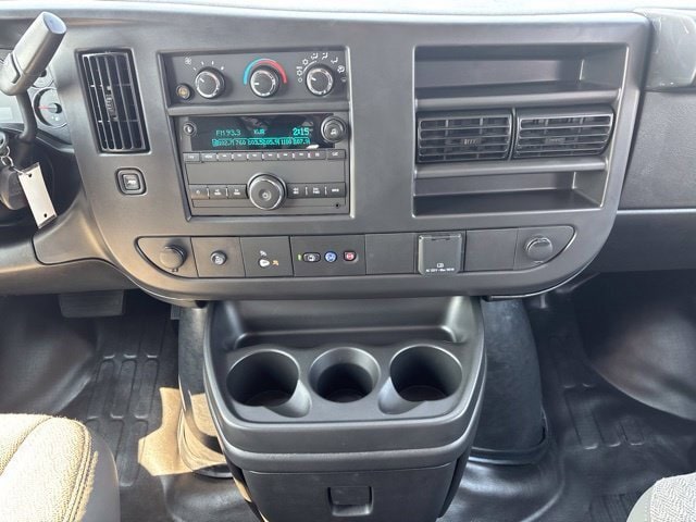 2025 Chevrolet Express Cargo 1WT - Photo 19