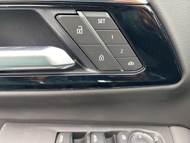 2026 Chevrolet Suburban Premier - Photo 15